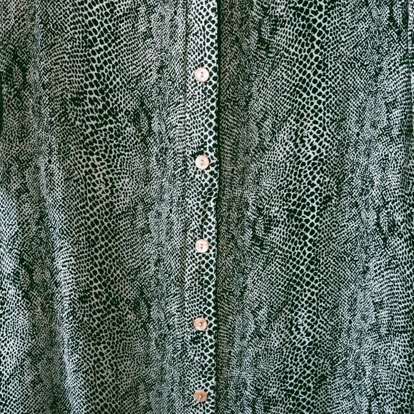 Vintage 90s/Y2K Snakeskin Print Silk 2-Piece Set – Sheer Overlay + Silk Camisole - Picture 4 of 5